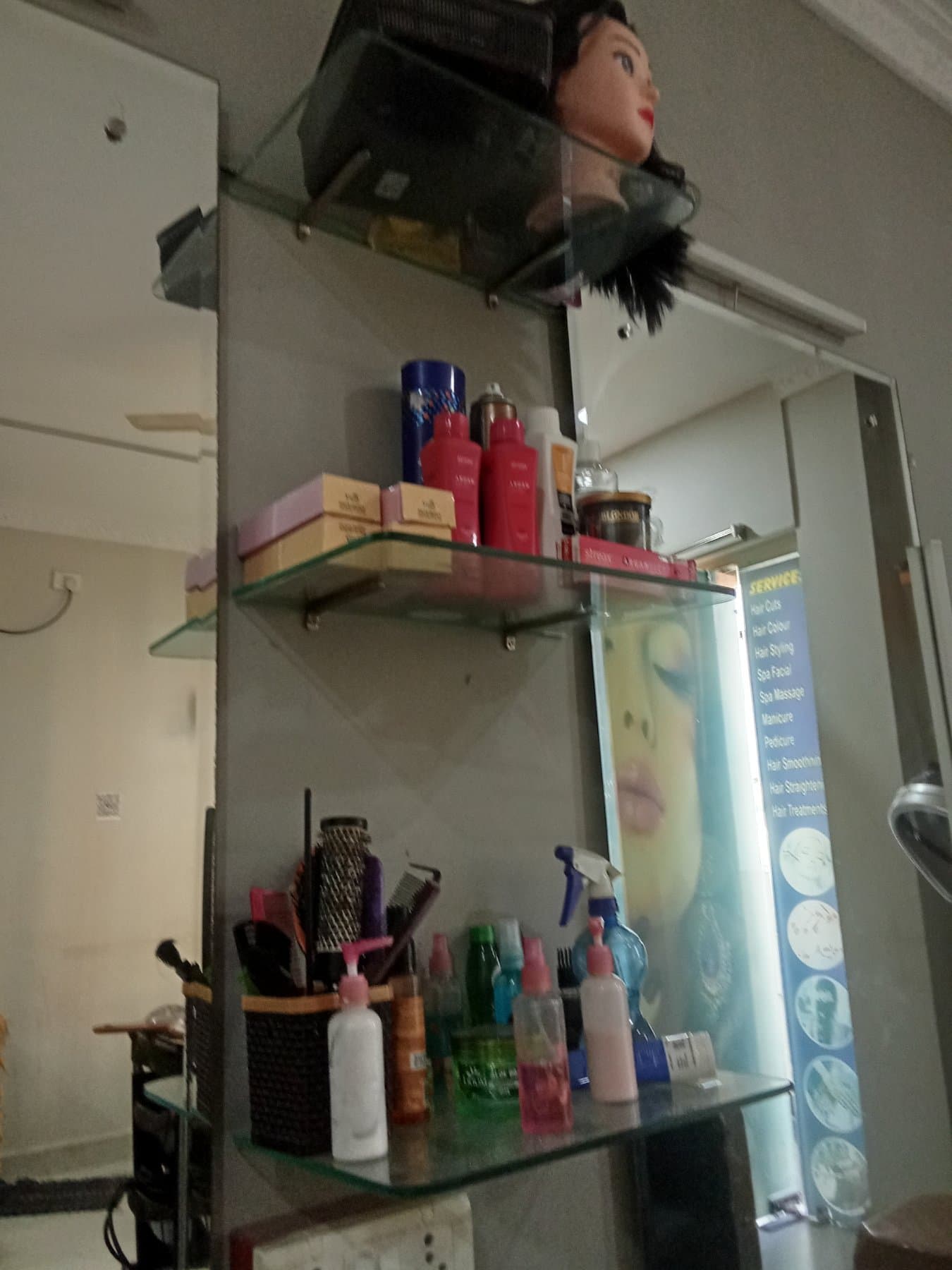 Angels beauty salon gallery image 2